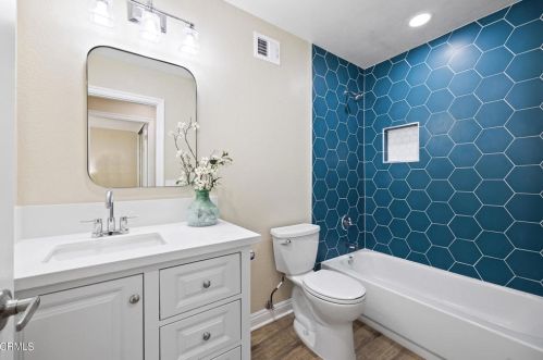 911 Greenpark Ave, Covina CA  91724-2124 exterior