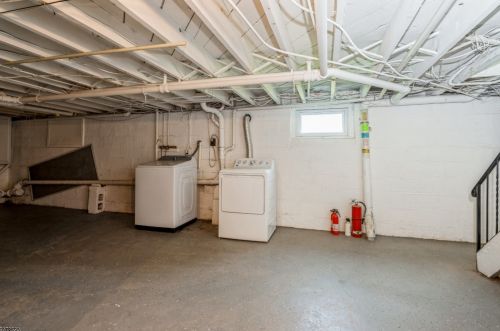 19 Dayton Cres, Bernardsville NJ  07924-2742 exterior