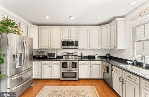 6352 Cullen Pl, Haymarket VA  20169-5400 exterior