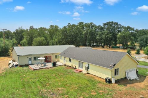 10453 Pheasant Ln, Lake Wildwood, CA 95946-9318