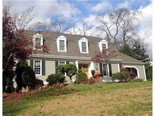 2678 Gloucester Dr, Pittsburgh, PA 15241-2918