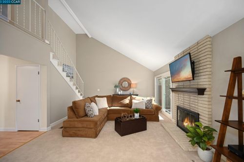 635 Bridgewater Cir, Danville, CA 94526-3640