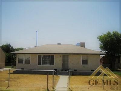 315 T St, Bakersfield, CA 93304-2319