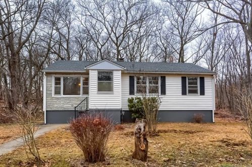 117 Bellevue St, Waterbury, CT 06704-2751