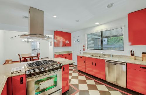 51705 Avenida Madero, La Quinta CA  92253-3114 exterior