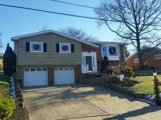 654 Woodland Rd, Canonsburg, PA 15317-3857