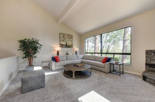 18065 Alexandra Way, Grass Valley CA  95949-7356 exterior