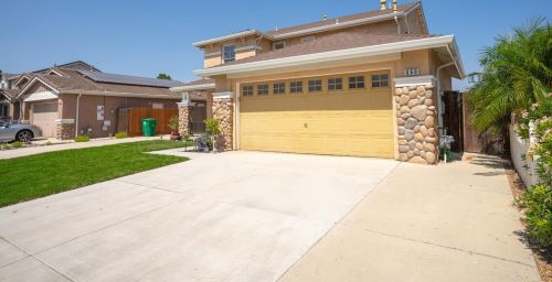 660 Sandhill Crane Dr, Los Banos, CA 93635-9481