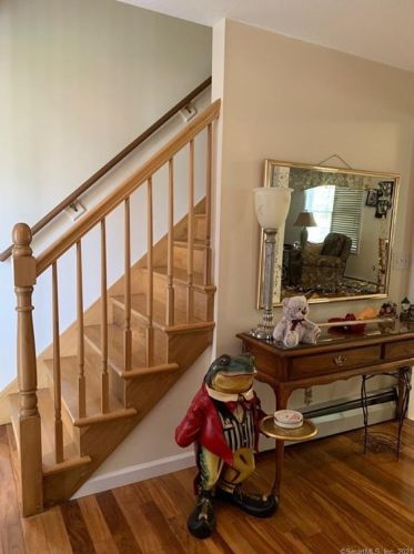 43 Reno Dr, Middletown, CT 06457-5310