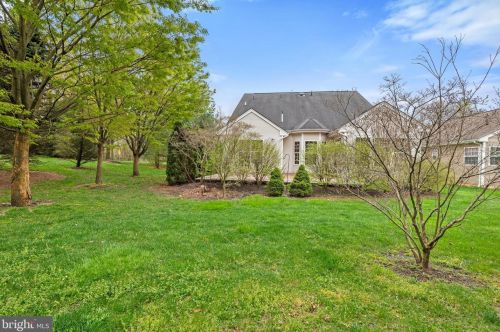 5 Brighton Pl, Swedesboro NJ  08085-5060 exterior