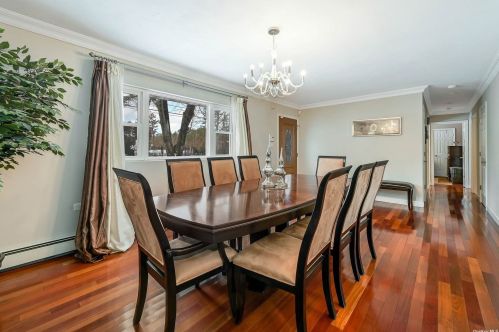 25 Margin Rd, Panamoka, NY 11961-2901