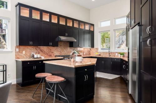 7164 Buckingham Blvd, Berkeley CA  94705-1715 exterior