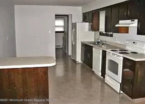 2259 Emerald Park Dr, Lacey NJ  08731-3713 exterior