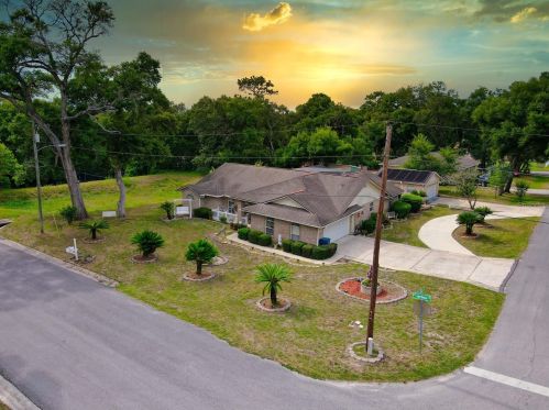 137 Gardenia Dr, Orange City FL  32763-7514 exterior