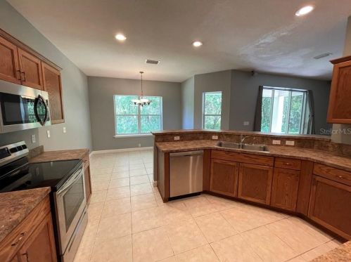 2621 Fiddlestick Cir, Lutz FL  33559-3728 exterior