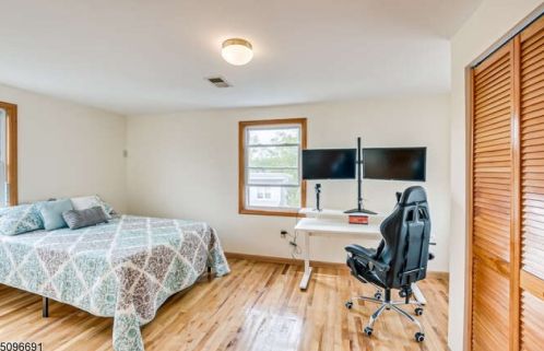 100 Broughton Ave, Bloomfield NJ 07003-4230 exterior