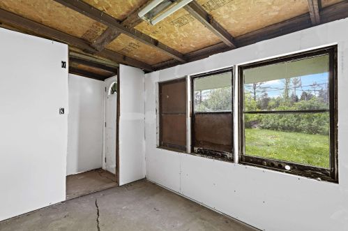 9901 Saratoga Dr, Caledonia WI  53108-9636 exterior