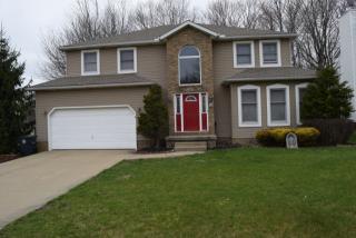 909 Bridge Rd, Akron, OH 44312-2327