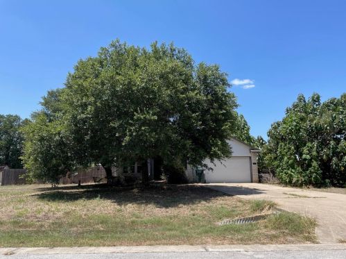 136 Meadow Way, Lost Pines, TX 78612-3779