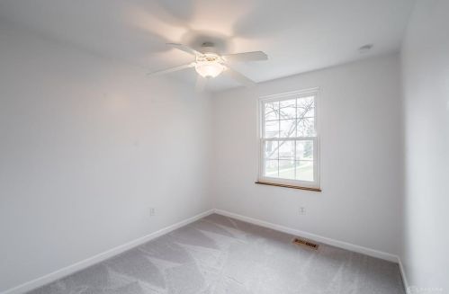 180 Woburn Farm Cir, Englewood OH  45322-3425 exterior