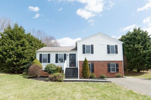 339 Smoketree Ln, Lynchburg, VA 24502-4176