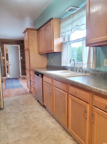 52075 Del Rue Dr, Elkhart IN  46514-9396 exterior