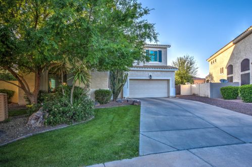 3518 Powell Way, Gilbert, AZ 85298-4807
