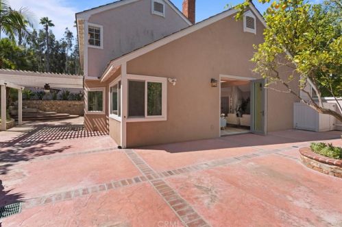 584 Andover Dr, Anaheim CA  92807-4606 exterior