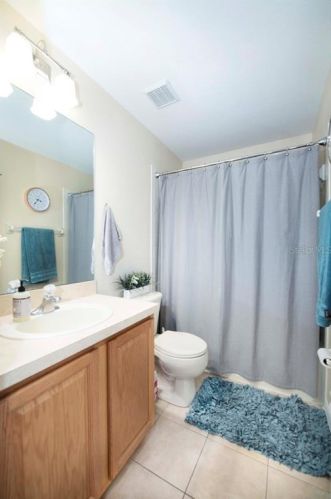 3865 Island Way, Saint Petersburg FL  33705-6449 exterior