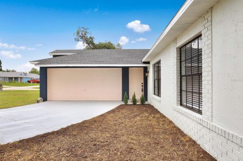 2394 Kerridale St, Deltona FL  32738-8719 exterior