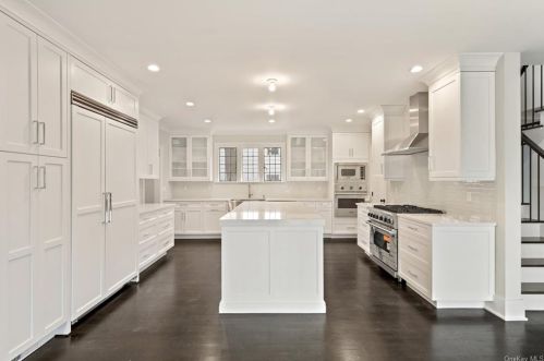14 Butler Rd, Scarsdale, NY 10583-1618