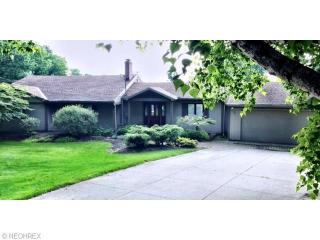 1327 Merriman Rd, Akron, OH 44313-5928