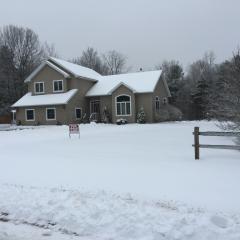 6 Winding Brook Rd, Peru, NY 12972-2631