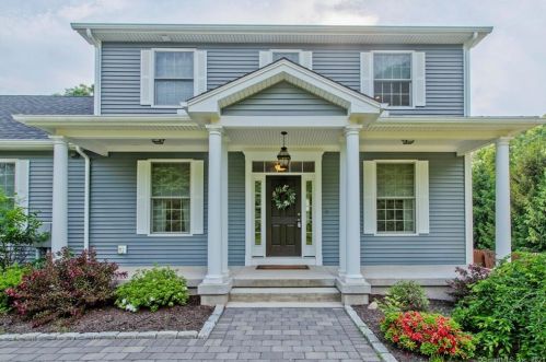 125 Wickham Rd, Glastonbury, CT 06033-2549