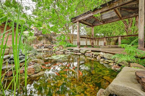 5662 Vega Dr, Fort Worth TX  76133-2962 exterior