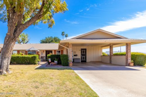 10439 Kingswood Cir, Sun City, AZ 85351-1818
