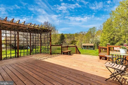 309 Williams Cir, Collegeville PA  19473-2344 exterior