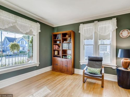 1006 3 St, Stillwater MN 55082-6220 exterior