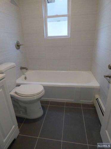 313 Prospect Ave, Dumont NJ  07628-1811 exterior