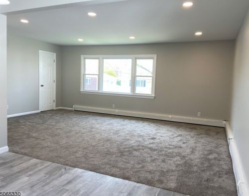 31 Barbara St, Bloomfield NJ  07003-4001 exterior