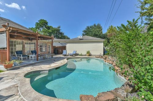 3918 Rock Springs Dr, Humble, TX 77345-1244