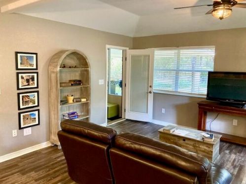194 Creekside Ln, Defuniak Springs FL  32433-4906 exterior