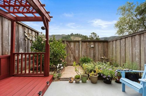 1199 Oddstad Blvd, Pacifica CA  94044-3850 exterior