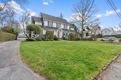 59 Sunnyside Way, New Rochelle, NY 10804-2208