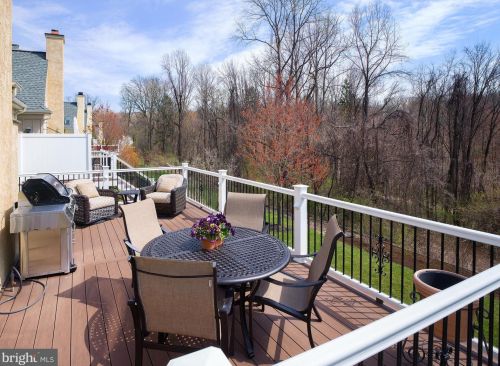 226 Valley Ridge Rd, Haverford PA  19041-2029 exterior