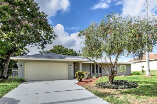1414 14th Ave, Cape Coral, FL 33909-1508