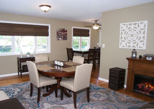 16 Avondale Dr, South Setauket NY  11720-2836 exterior