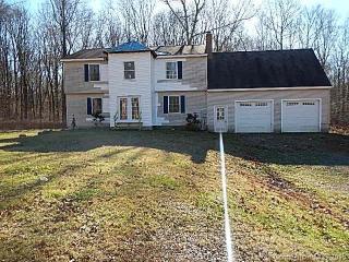 60 Standish Rd, Colchester, CT 06415-2218