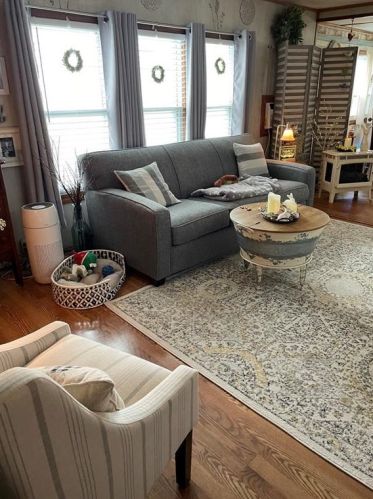 5 Krzak Rd, North Kingstown RI  02852 exterior