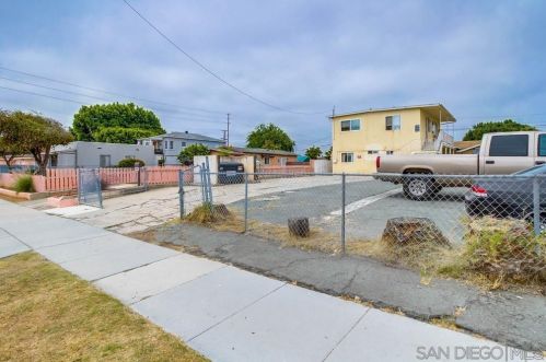 1704-08 D Ave, National City CA  91950-4536 exterior